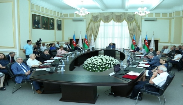 AMEA Rəyasət Heyətinin növbəti iclası keçirilib