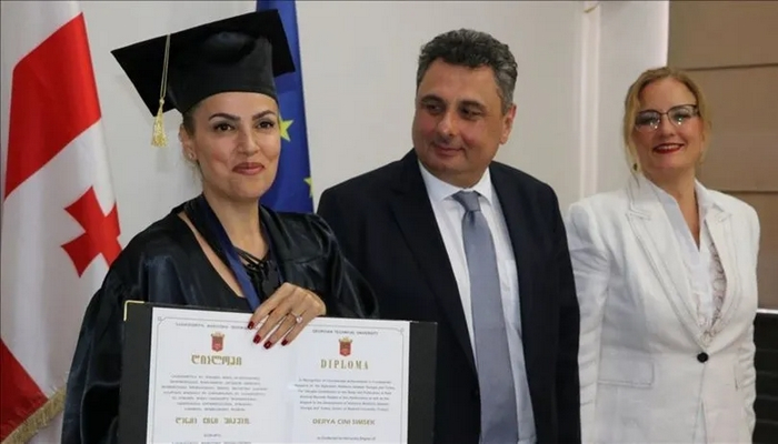 Gürcistan'da Türk bilim kadınına fahri doktora unvanı