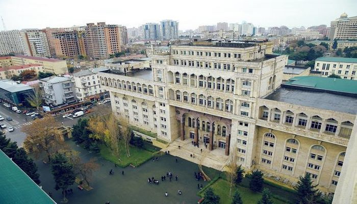 Ректоров в Азербайджане выбирать или назначать