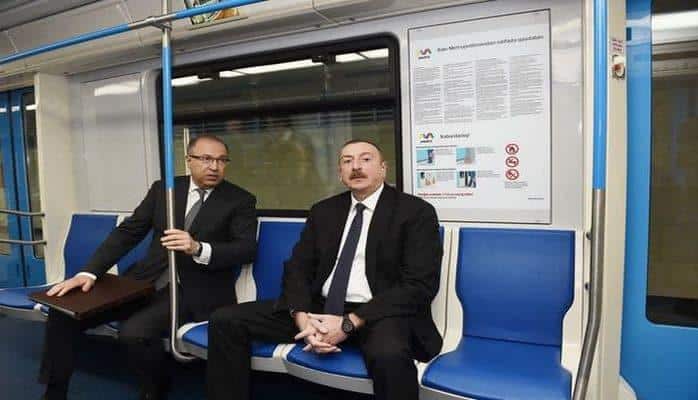 Prezident İlham Əliyev Bakı metropoliteninin əsaslı şəkildə yenidən qurulan “Bakmil” stansiyasında yaradılan şəraitlə tanış olub