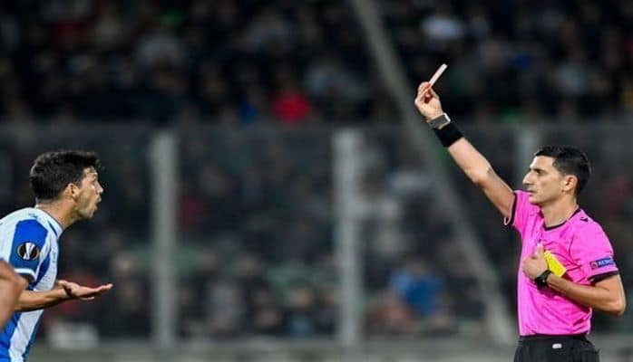 Алияр Агаев удалил с поля капитана "Эспаньола"