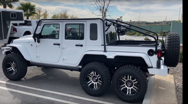 Altı təkərli Jeep Wrangler hazırlanıb