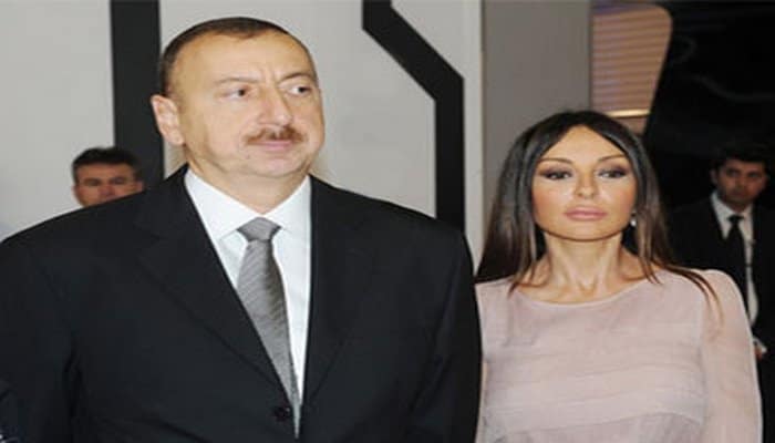Президент Ильхам Алиев и Первый вице-президент Мехрибан Алиева подписали некролог в связи с кончиной Мири Ганбарова