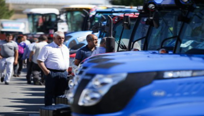 Ucarda kənd təsərrüfatı texnikası yarmarkası keçirilir