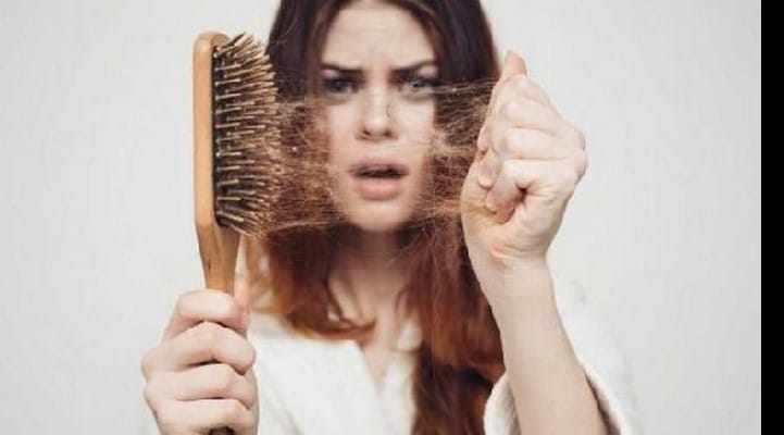 Названы болезни, вызывающие выпадение волос