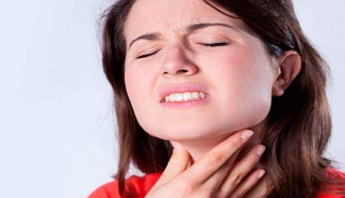 Boğazda balıq sümüyü qalıbsa nə etməli?