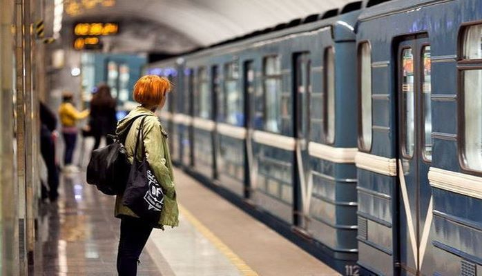 В одном из поездов в бакинском метро возникли неполадки