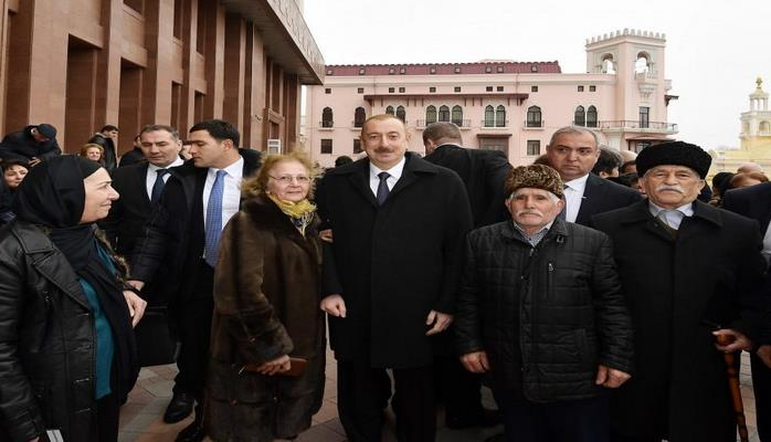 Президент Ильхам Алиев относится к семьям шехидов как к родным