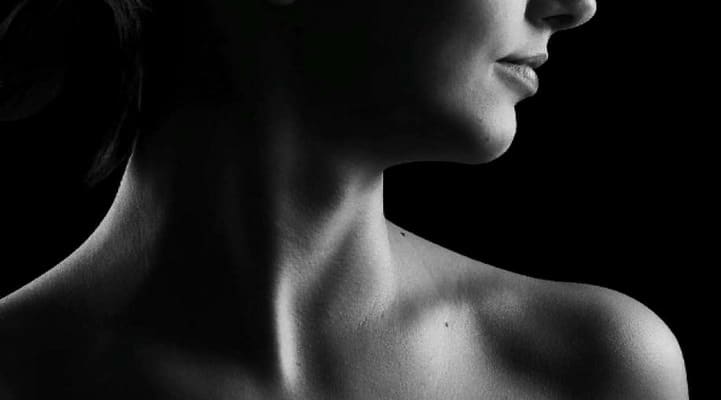 Медики назвали признаки сбоя в работе щитовидной железы.