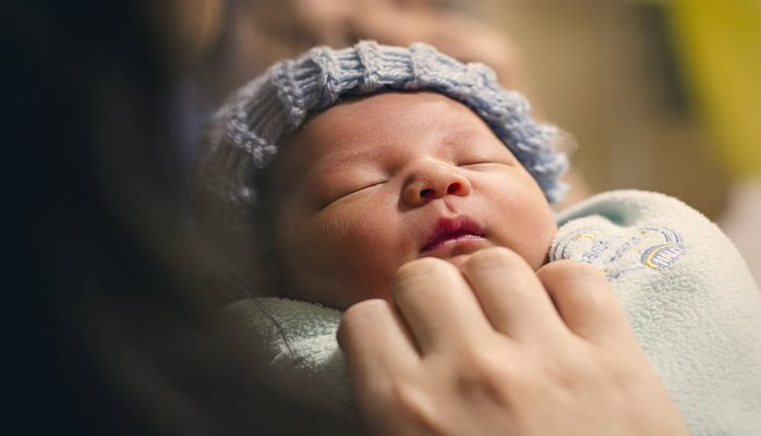 Мозг новорожденных смог распознать лица по-взрослому