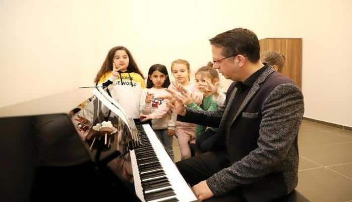 Şehitkamil'de piyano eğitimleri başladı