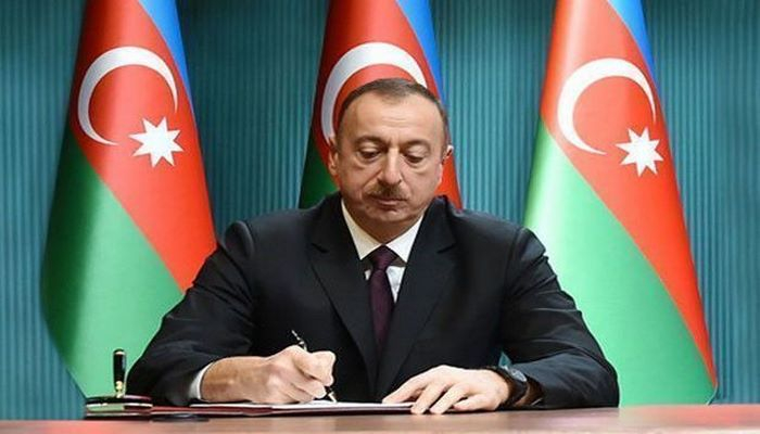 Ильхам Алиев уволил судью