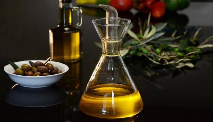 Оливковое масло способно защитить печень от влияния жирной пищи