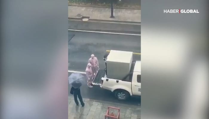 Koronavirusa yoluxduğu ehtimal edilən qız xüsusi qəfəsə belə yerləşdirilir