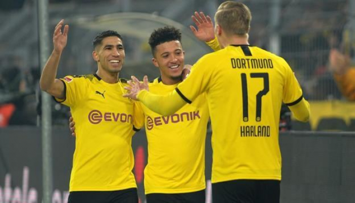Дортмундская "Боруссия" победила "Падерборн" в игре чемпионата Германии, забив шесть мячей