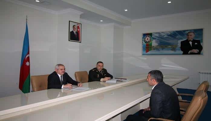 General vətəndaşları qəbul edib