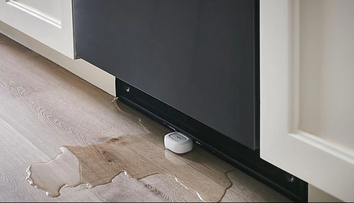 How to monitor for water leaks using Samsung SmartThings