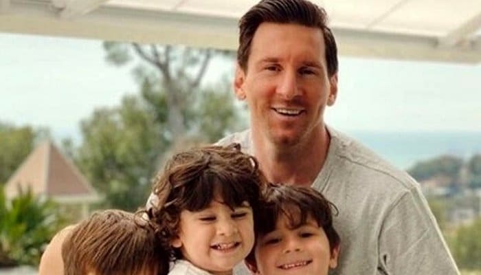 Lionel Messi, corona virüsten korunmak için sakallarını kesti