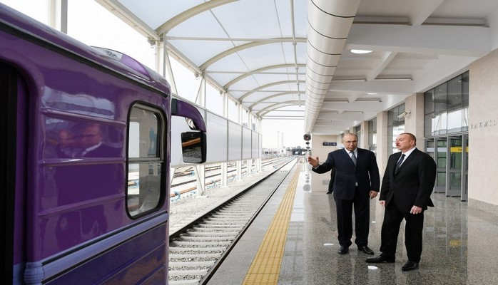 Президент Азербайджана ознакомился с условиями на станции "Бакмил" после капитальной реконструкции