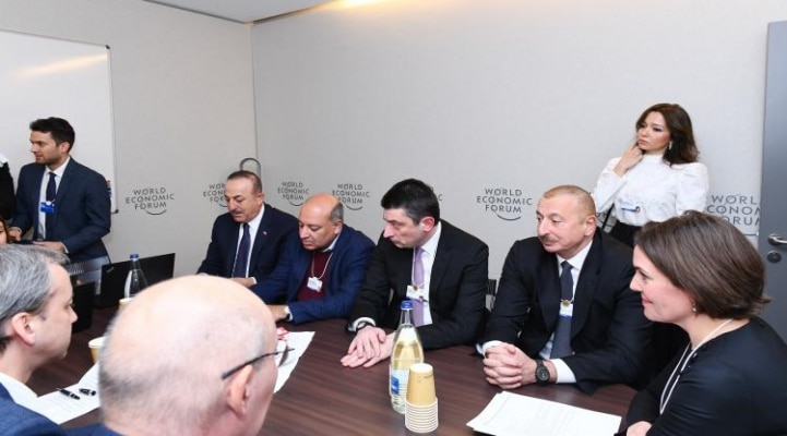 Президент Ильхам Алиев принял участие в заседании в рамках Всемирного экономического форума