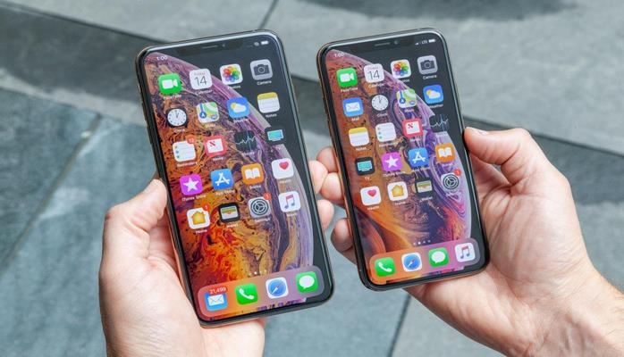 Стали известны первые цены на новые iPhone Xs в Азербайджане