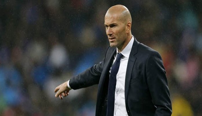 Zinəddin Zidan Bakıya gəlir