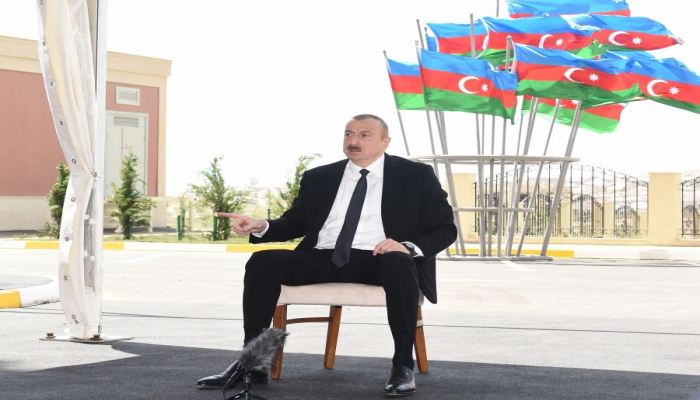 Президент Ильхам Алиев: У меня на глазах армяне стояли перед Гейдаром Алиевым по стойке смирно, приветствовали его