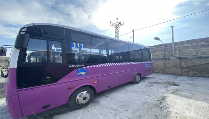 В Баку обновляются автобусы на еще одном маршруте