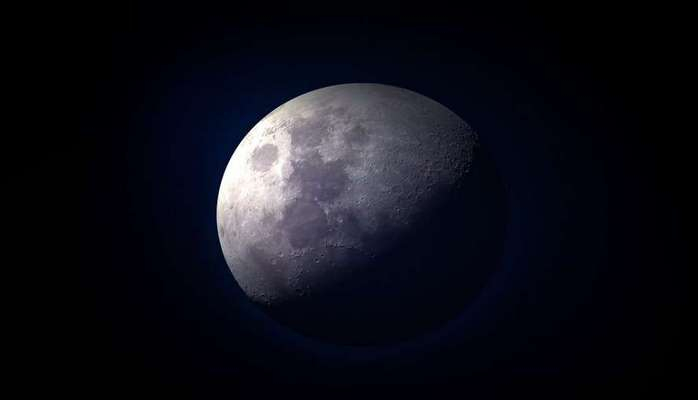 Астрономы рассказали, что находится на темной  луны