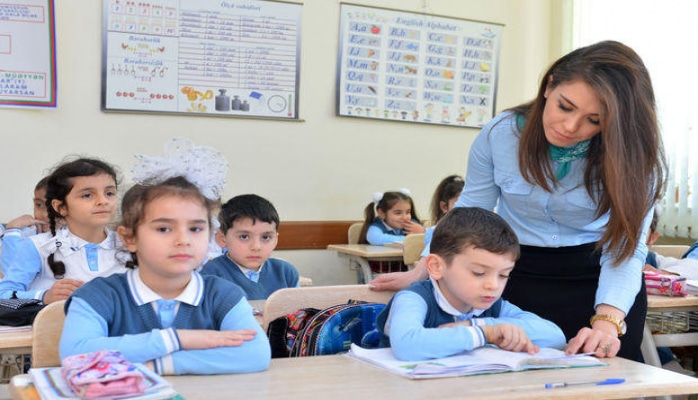 В этом году в Азербайджане приняты на работу свыше 8 тыс. учителей