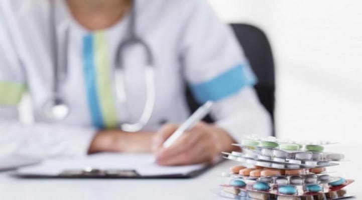 Azərbaycanda fəaliyyət göstərən həkimlərin sayı