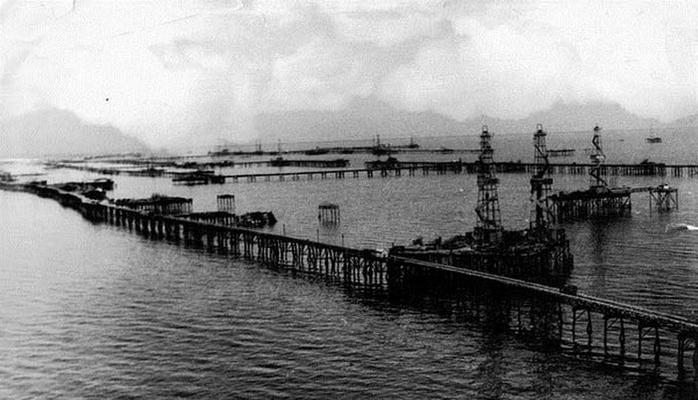 Нефтяные Камни: первый в мире город на сваях в открытом море