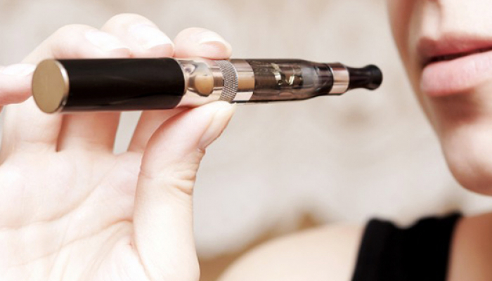 Британские врачи рассказали о том, насколько вредны электронные сигареты