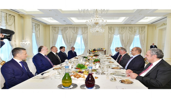 Azərbaycan Prezidenti İlham Əliyev İordaniya Kralı II Abdullah ilə işçi nahar edib