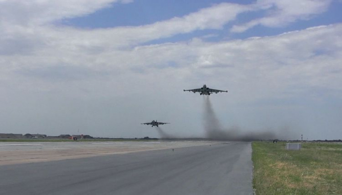 Авиация ВВС Азербайджана провела летно-тактические учения с боевой стрельбой