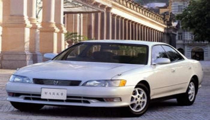 Названы самые выносливые японские автомобили 90-х годов