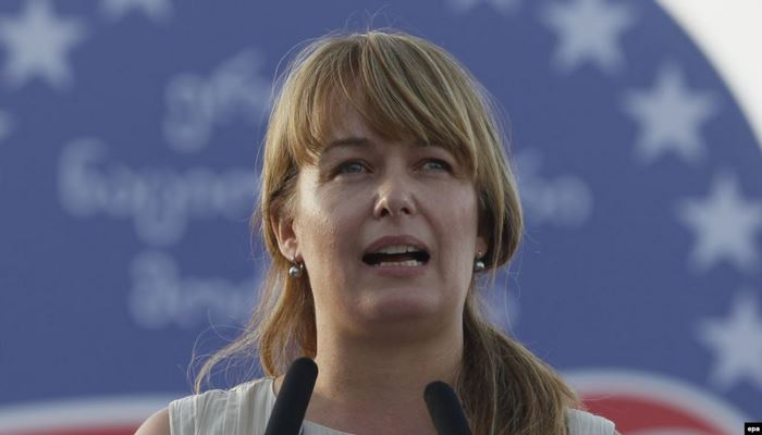 Saakaşvilinin xanımından ruslara təklif: “Tiflisə Bakıdan gəlin”