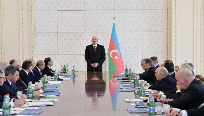 Президент Ильхам Алиев: Необходимо положить конец порой безосновательным работам "Азеригаз"