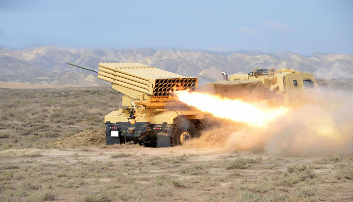 Ракетные и артиллерийские подразделения ВС Азербайджана провели боевые стрельбы
