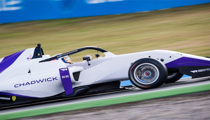 Formula W Series: Победу в первой гонке одержала Джейми Чэдвик