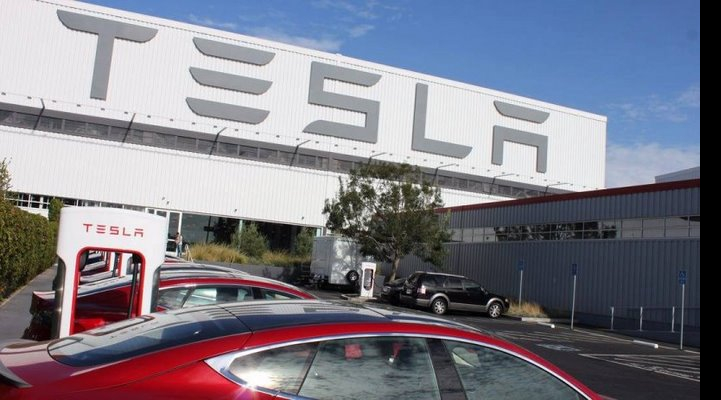 Tesla - Tarixdəki ən qiymətli Amerika avtomobil şirkətidir