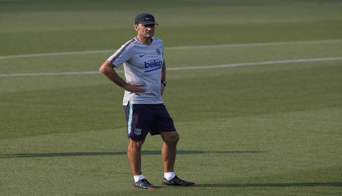 Главный тренер "Барселоны" Вальверде продлил контракт с клубом до 2020 года