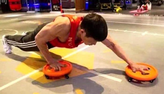 Koronavirusa yoluxan dünya çempionu vəfat edib