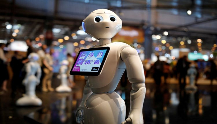 Dünyanın ən məşhur robotları Bakıya gələcək