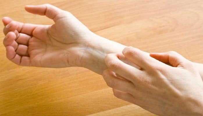 Qara çayı dəriyə sürtsəniz...