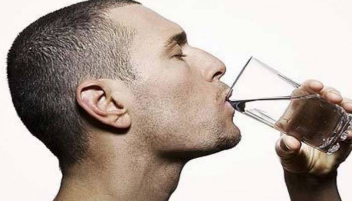 Qaynadılmış su içməyin – Həkimdən xəbərdarlıq