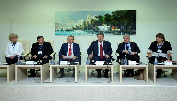 AMEA-da “Qayaüstü mədəniyyət: mif, rəsm və dünya” mövzusunda  beynəlxalq elmi seminar keçirilir