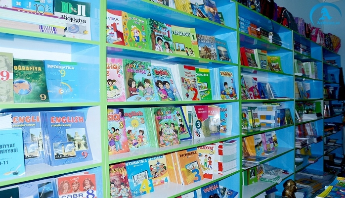 В Азербайджане будут приняты нормативно-правовые акты в связи со школьными учебниками