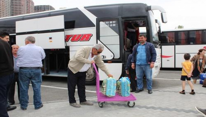 Avtovağzala pulsuz arabalar qoyuldu