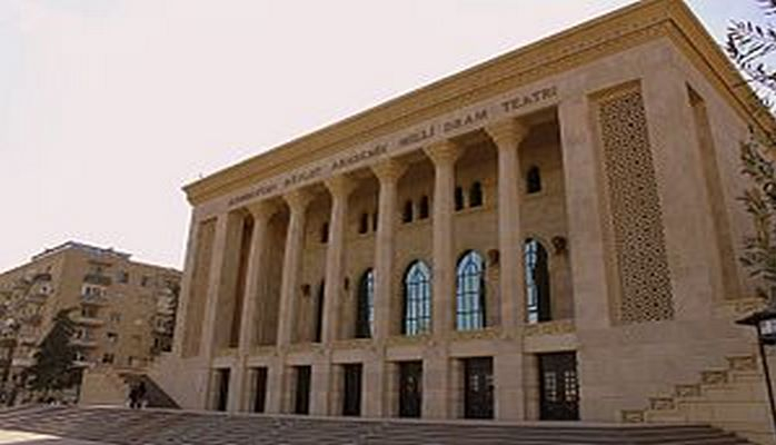 Azerbaycan tiyatrosu